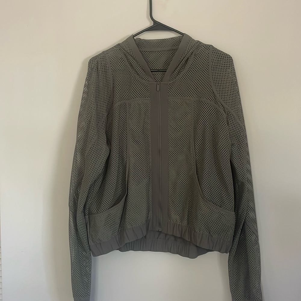 Lululemon mesh hooded jacket size 8